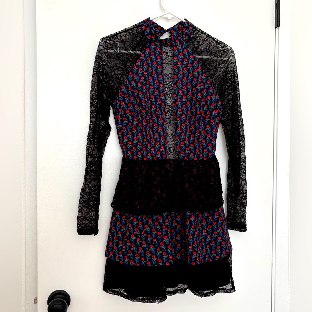 Lace Long sleeve floral Bebe Dress